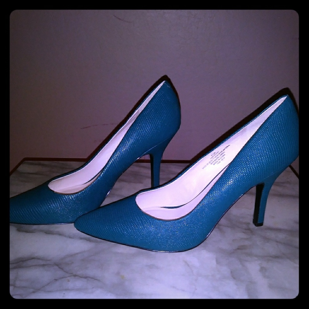 Womens shoes